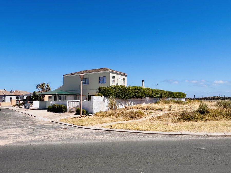 5 Bedroom Property for Sale in Country Club Western Cape